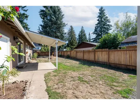 932 NW Garibaldi Street Hillsboro OR 97124