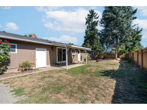 932 NW Garibaldi Street Hillsboro OR 97124