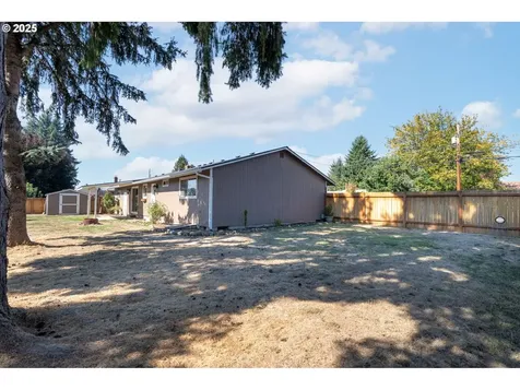 932 NW Garibaldi Street Hillsboro OR 97124