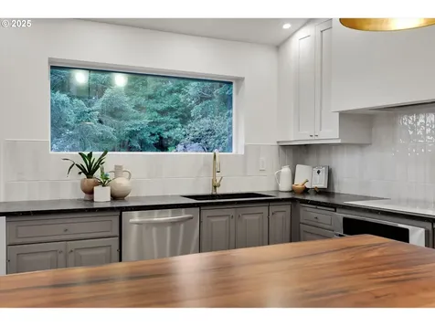 51 Sooter Road Underwood WA 98651