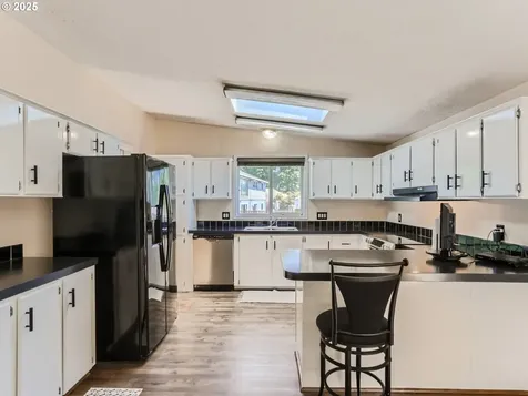 2681 Willamette Falls Drive West Linn OR 97068