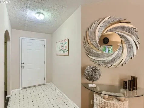 2681 Willamette Falls Drive West Linn OR 97068