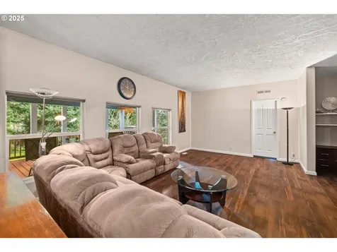 2681 Willamette Falls Drive West Linn OR 97068