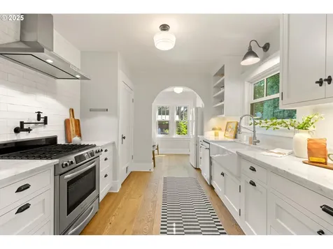 2428 SE Ladd Avenue Portland OR 97214