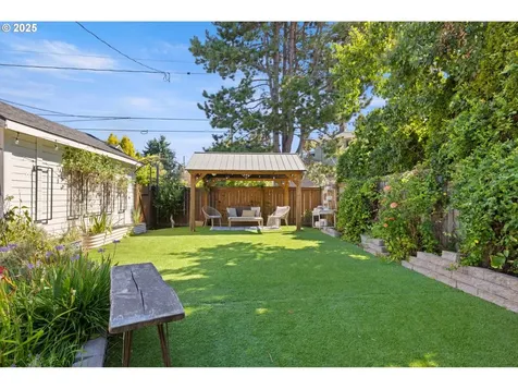 2428 SE Ladd Avenue Portland OR 97214