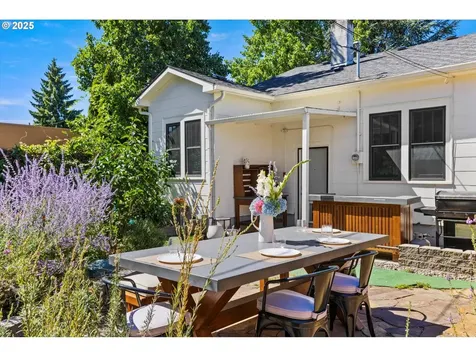 2428 SE Ladd Avenue Portland OR 97214