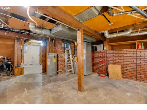 4405 SE Windsor Court Portland OR 97206