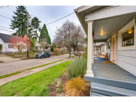 4405 SE Windsor Court Portland OR 97206