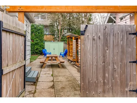 4405 SE Windsor Court Portland OR 97206