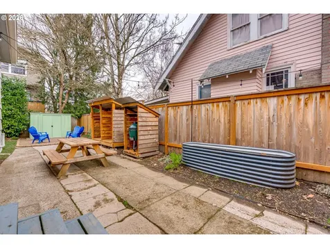 4405 SE Windsor Court Portland OR 97206