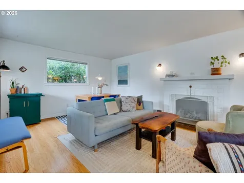 4405 SE Windsor Court Portland OR 97206