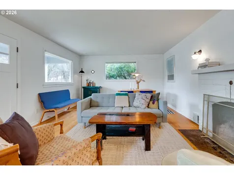 4405 SE Windsor Court Portland OR 97206