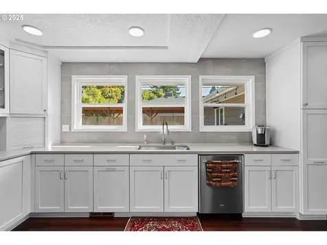 6804 Louisiana Drive Vancouver WA 98664