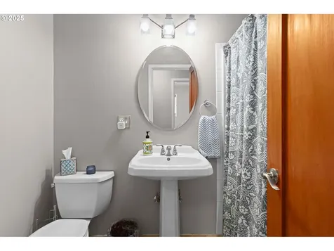 6804 Louisiana Drive Vancouver WA 98664