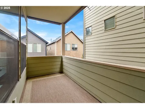 865 SW 90th Avenue Portland OR 97225