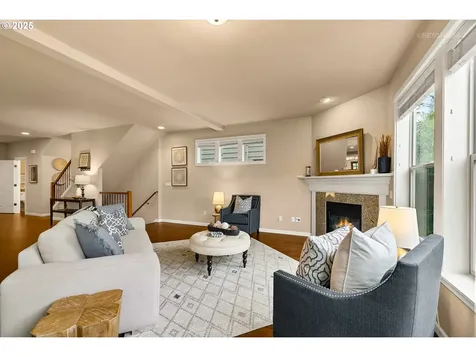 865 SW 90th Avenue Portland OR 97225