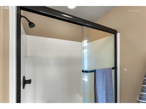 865 SW 90th Avenue Portland OR 97225