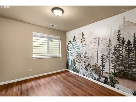 865 SW 90th Avenue Portland OR 97225