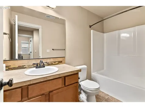 865 SW 90th Avenue Portland OR 97225