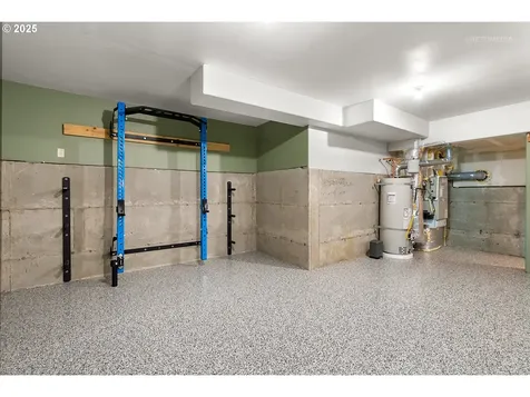 865 SW 90th Avenue Portland OR 97225
