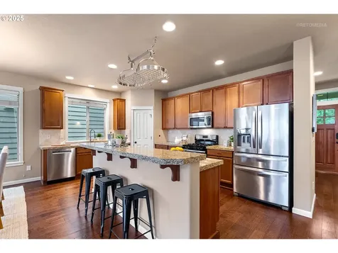 865 SW 90th Avenue Portland OR 97225