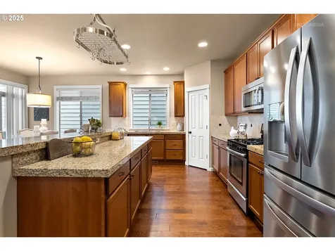 865 SW 90th Avenue Portland OR 97225