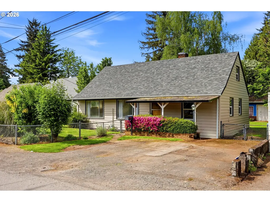 7131 NE Roselawn Street Portland OR 97218