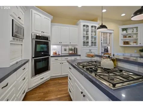 902 NE 47th Avenue Hillsboro OR 97124