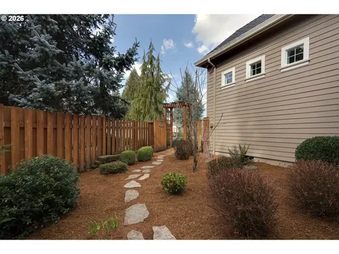 902 NE 47th Avenue Hillsboro OR 97124