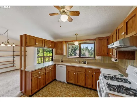 69936 Stage Road North Bend OR 97459