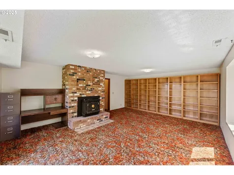 69936 Stage Road North Bend OR 97459