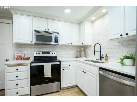 15831 SW Sunset Court Sherwood OR 97140