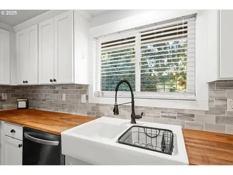 8616 NE 100th Street Vancouver WA 98662