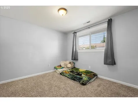 8616 NE 100th Street Vancouver WA 98662