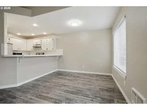 12528 SE Taggart Street Portland OR 97236