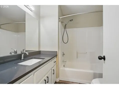 12528 SE Taggart Street Portland OR 97236