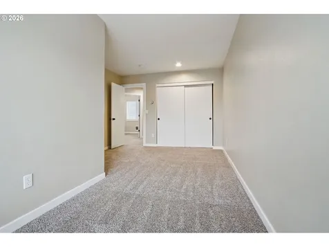 12528 SE Taggart Street Portland OR 97236