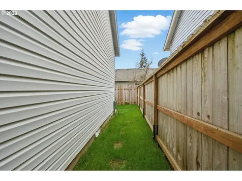 12528 SE Taggart Street Portland OR 97236