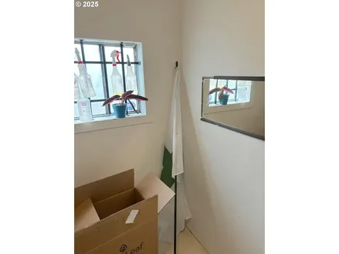 65 SE 62nd Street Newport OR 97366