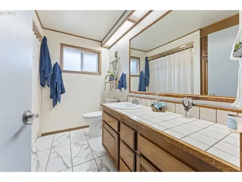 2185 N 8th Street Coos Bay OR 97420