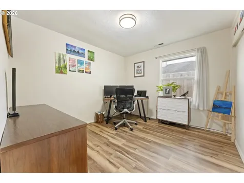 2185 N 8th Street Coos Bay OR 97420