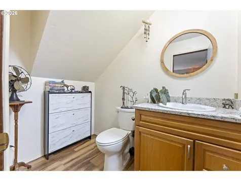 2185 N 8th Street Coos Bay OR 97420