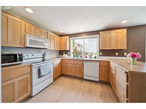4107 NE 165th Place Vancouver WA 98682