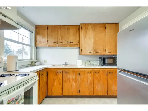 4547 NE 30th Avenue Portland OR 97211