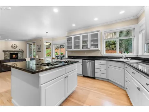 2305 Stonehurst Court Lake Oswego OR 97034
