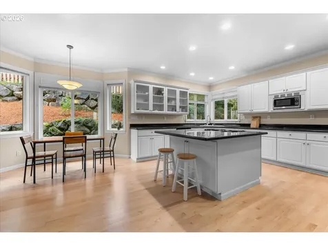 2305 Stonehurst Court Lake Oswego OR 97034
