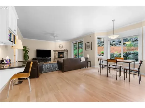 2305 Stonehurst Court Lake Oswego OR 97034