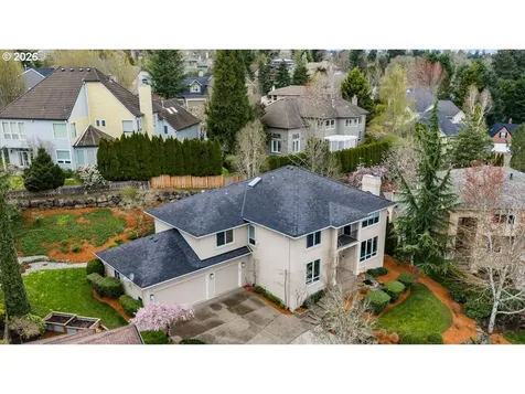 2305 Stonehurst Court Lake Oswego OR 97034
