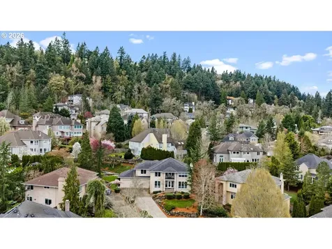 2305 Stonehurst Court Lake Oswego OR 97034