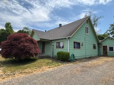 600 Whittier Street Silverton OR 97381